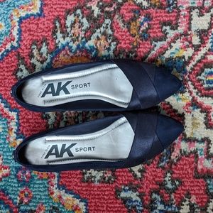 AK Sport Oalise Flat